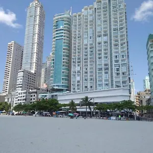 Pé Na Areia Balneário Camboriú! Av. Atlântica. Apartamento